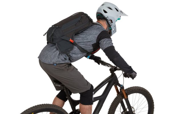 Mochila Ciclista de Hidratação Thule Rail 12L Pro - Image 5