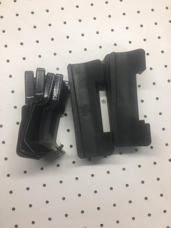 Kit Thule de Fixação 1710 p/ Base 754 ( Outlet) Golf VII 13/15